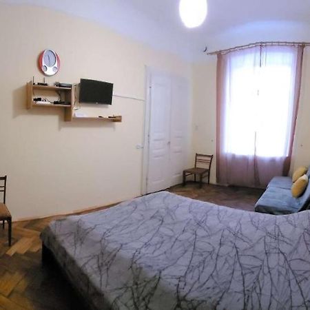 Зручна І Комфортна Квартира Недалеко Від Вокзалу І Центру Міста Lwów Zewnętrze zdjęcie